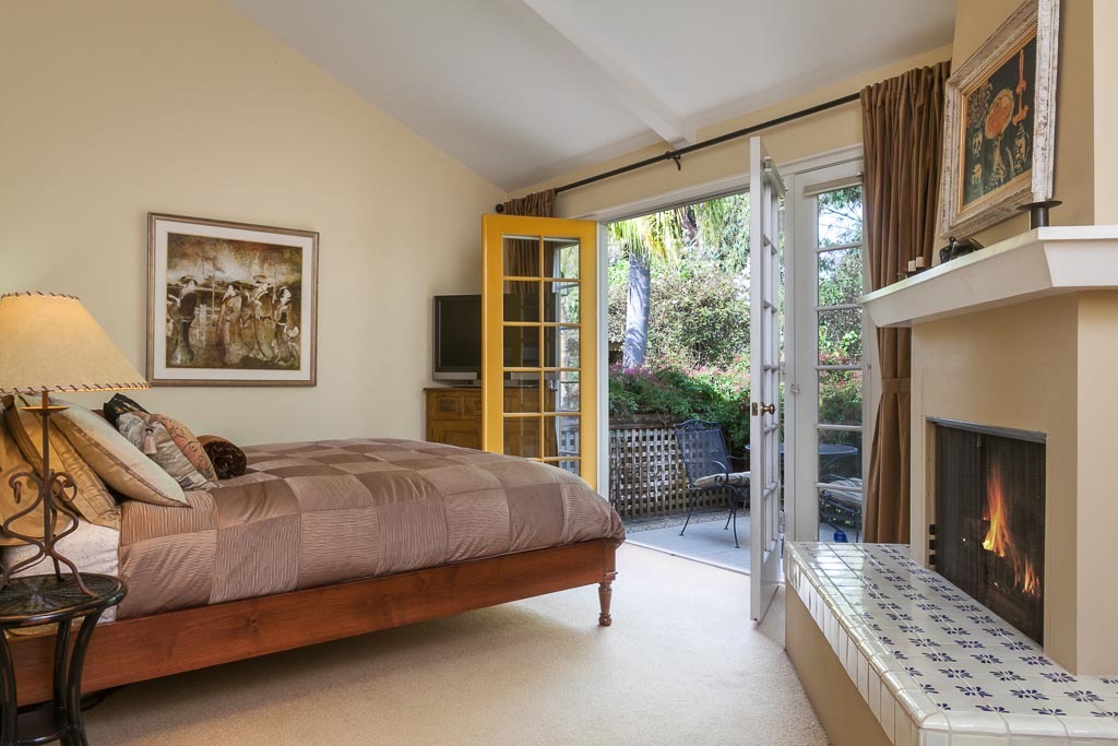 183 Hot Springs Road Santa Barbara, CA 93108 - Photo 12 of 26 MasterBedroom