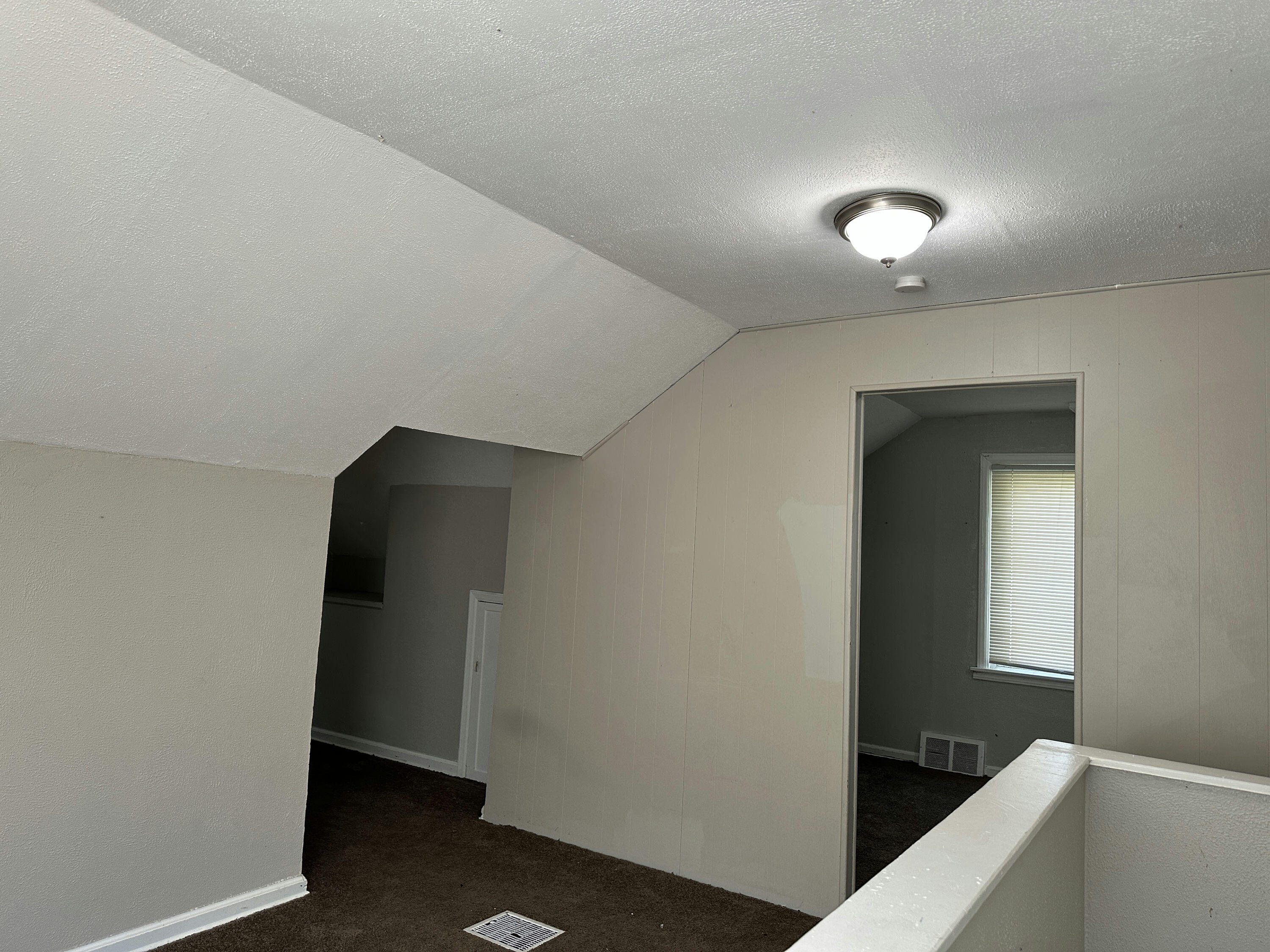 9608 Minock Street Detroit, MI 48228 - Photo 14 of 15 _p4v5Ug6KAbnLAVUPmqUex4fWOh0Vg9piYKcL5jj