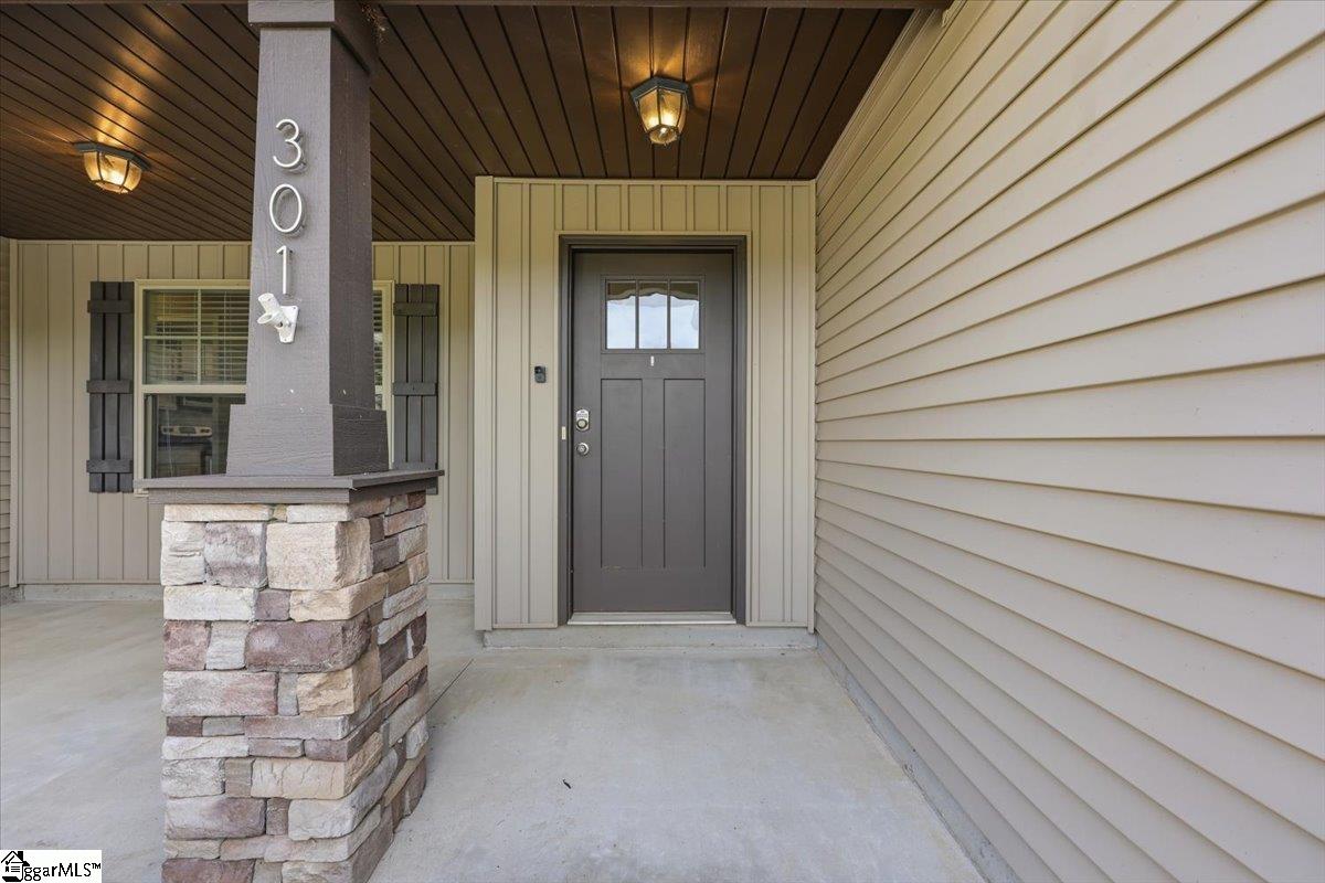 301 West Gap Creek Road Greer, SC 29651 - Photo 4 of 39