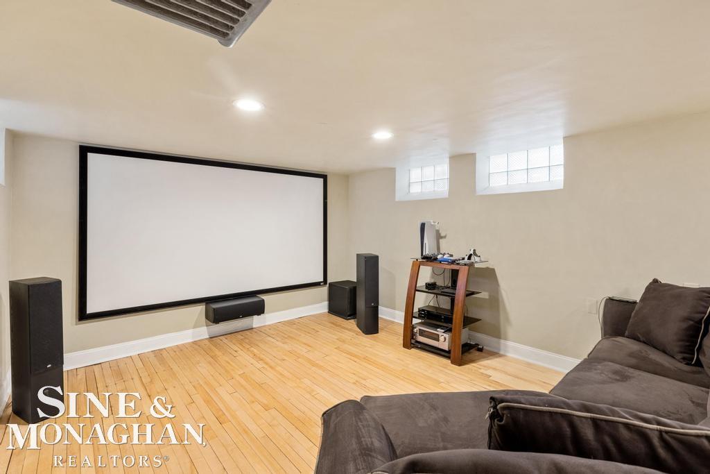 1027 Yorkshire Road Grosse Pointe, MI 48230 - Photo 47 of 64 50106116-46.JPG