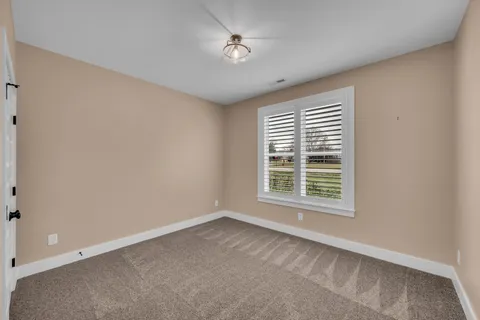 $469,900 | 700 Redwood Circle, Columbia, TN 38401