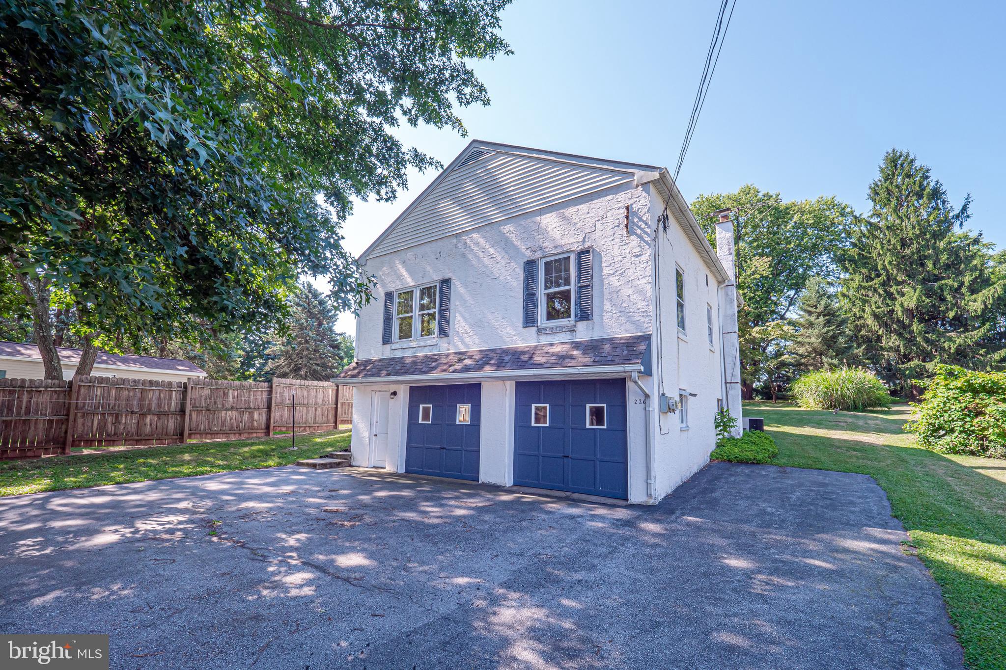 228 Pearl Street Pottstown, PA 19465 - Photo 23 of 43 Detached 2 car garage