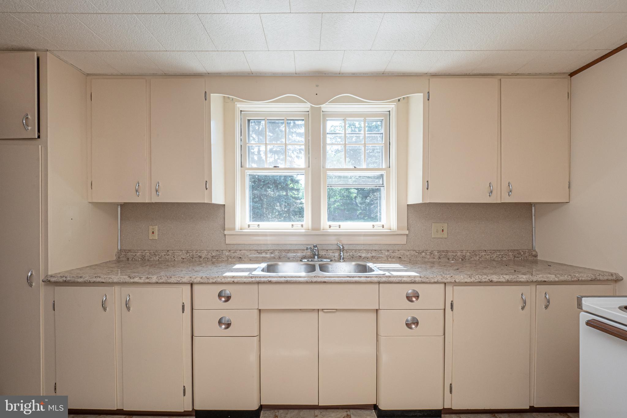 228 Pearl Street Pottstown, PA 19465 - Photo 31 of 43 Gallery Image 31