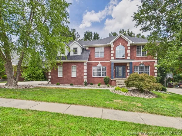$749,900 | 2007 Plum Woods Court, Sellersburg, IN 47172