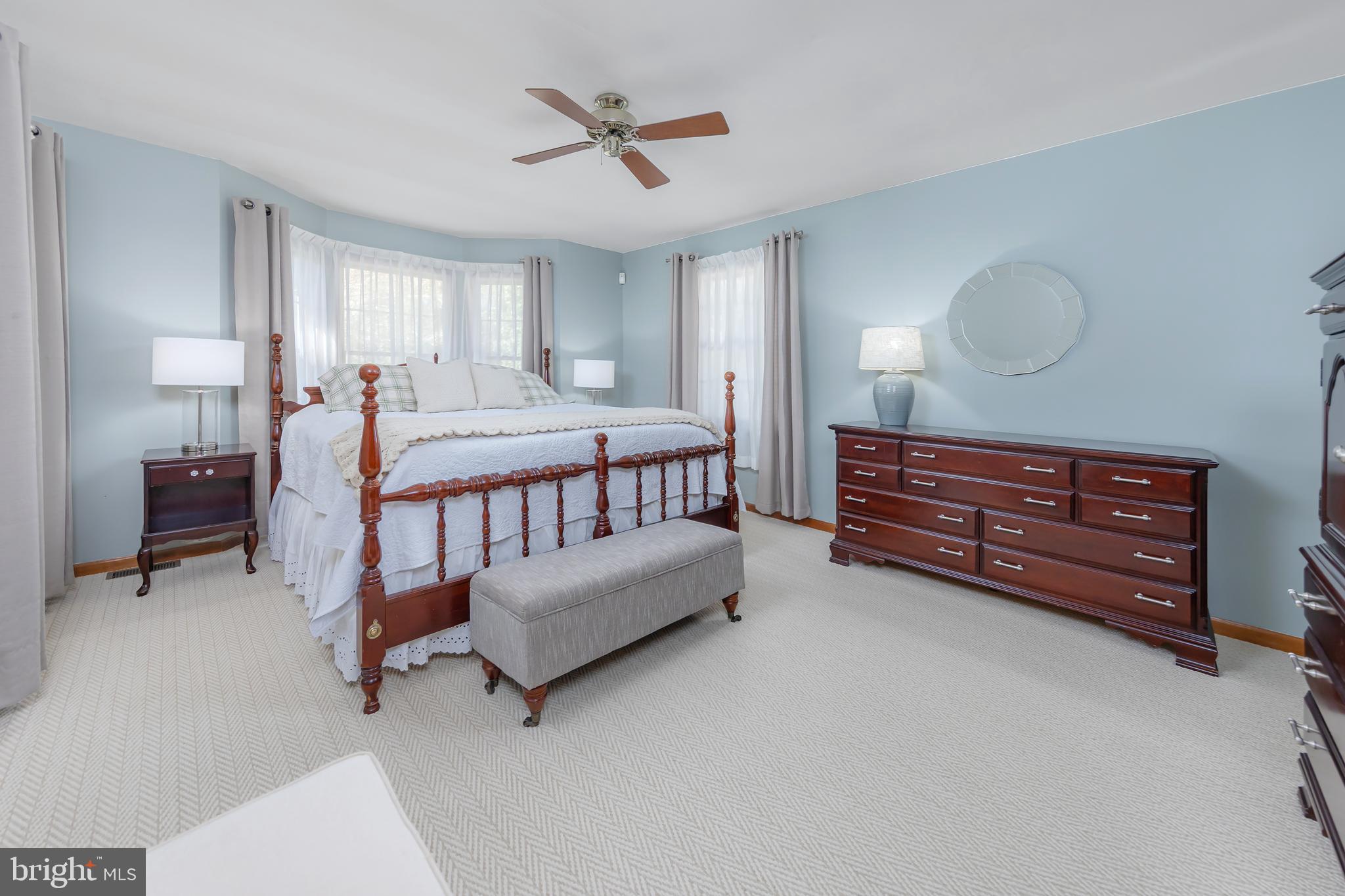 124 Pitman Downer Road Sewell, NJ 08080 - Photo 20 of 71 a bed room with furniture and a window