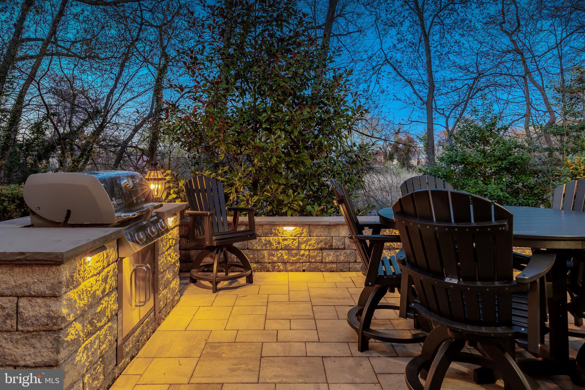 124 Pitman Downer Road Sewell, NJ 08080 - Photo 38 of 71 a backyard of a house with table and chairs
