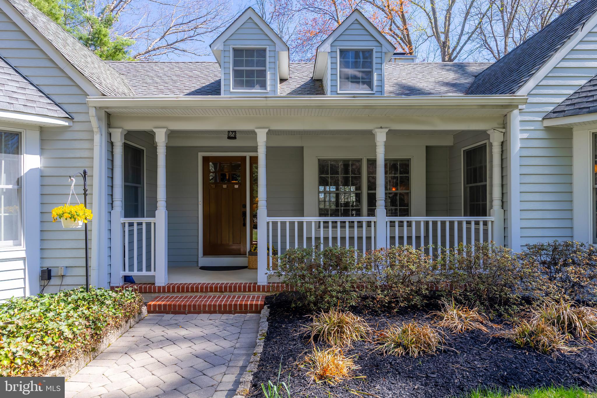 124 Pitman Downer Road Sewell, NJ 08080 - Photo 4 of 71 front view of a house