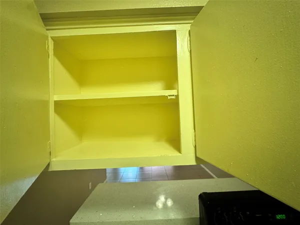 $1,250 | 2201 North Grand Boulevard, Unit 4, Pearland, TX 77581