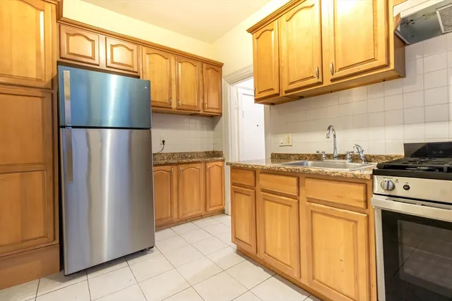 $2,600 | 25 Mt Hood Road, Unit 2, Boston, MA 02135