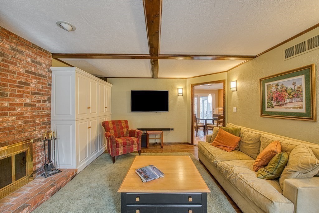 104 Brook Road Sharon, MA 02067 - Photo 17 of 36 Gallery Image 17