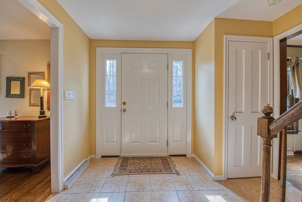 104 Brook Road Sharon, MA 02067 - Photo 3 of 36 Gallery Image 3