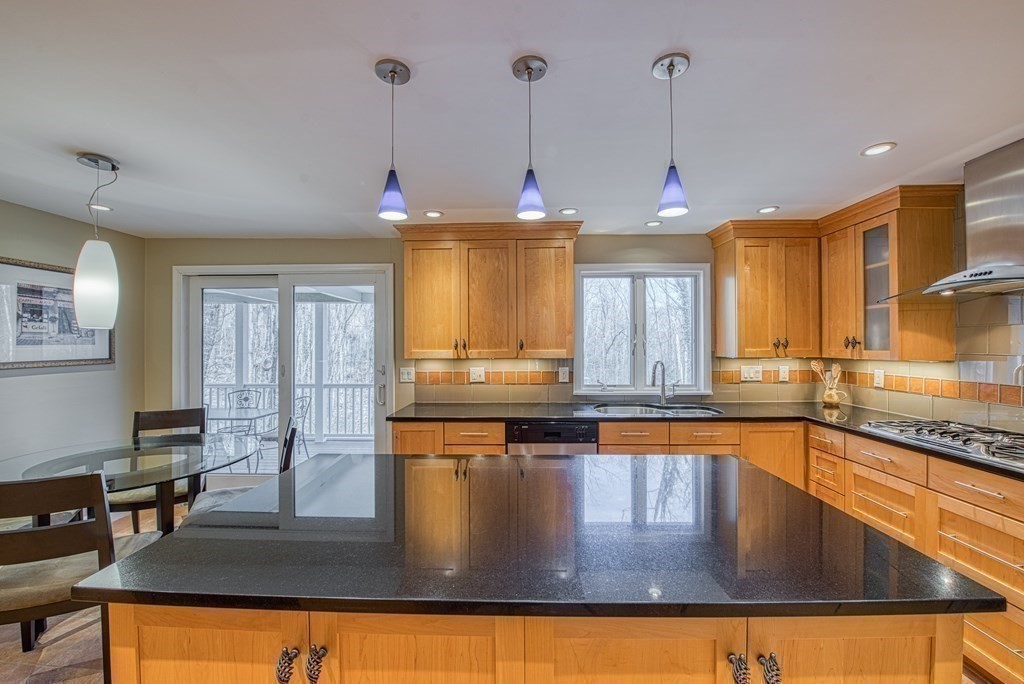 104 Brook Road Sharon, MA 02067 - Photo 6 of 36 Gallery Image 6