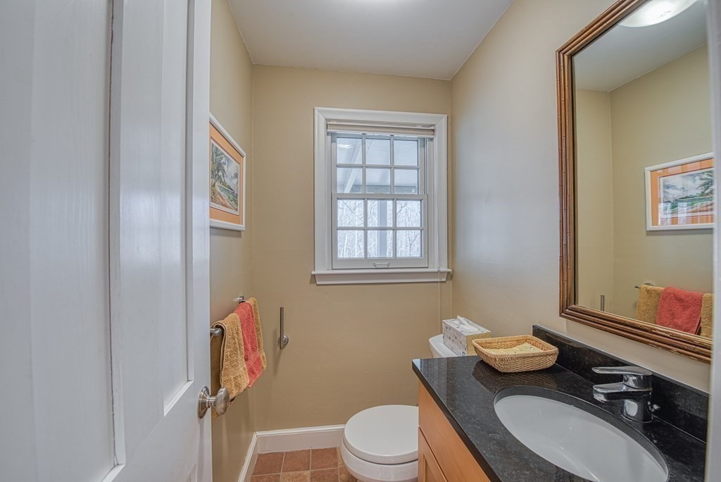 104 Brook Road Sharon, MA 02067 - Photo 10 of 36 Gallery Image 10