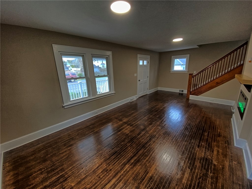 102 Chestnut Street Arcadia, NY 14513 - Photo 5 of 40