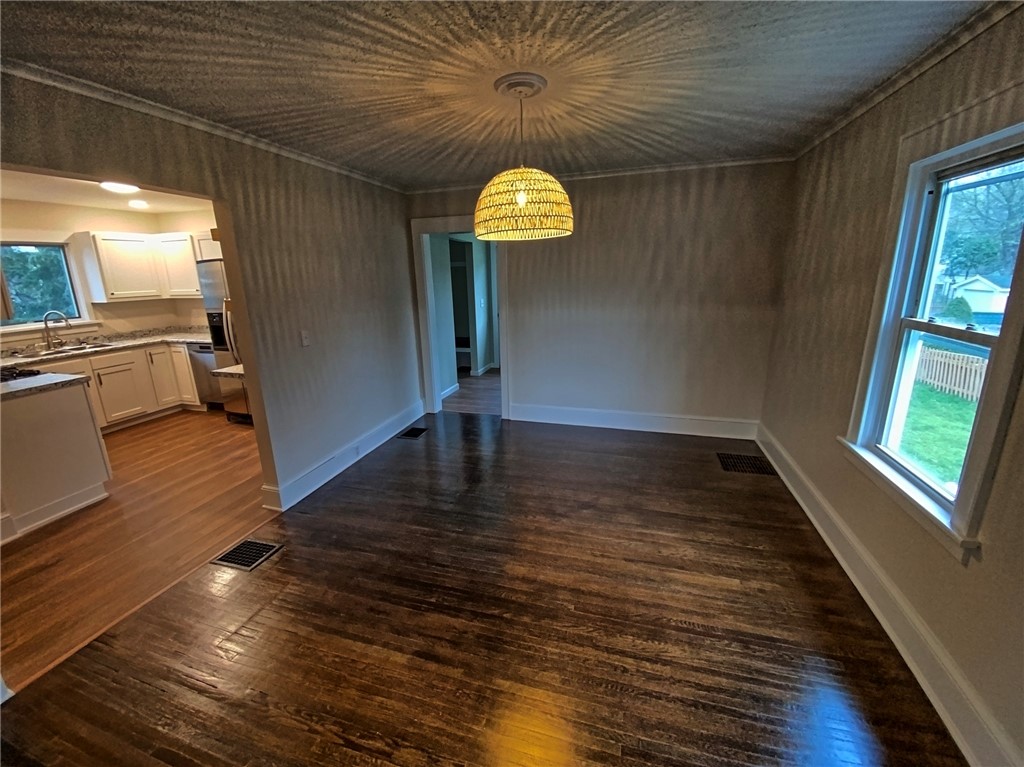 102 Chestnut Street Arcadia, NY 14513 - Photo 6 of 40