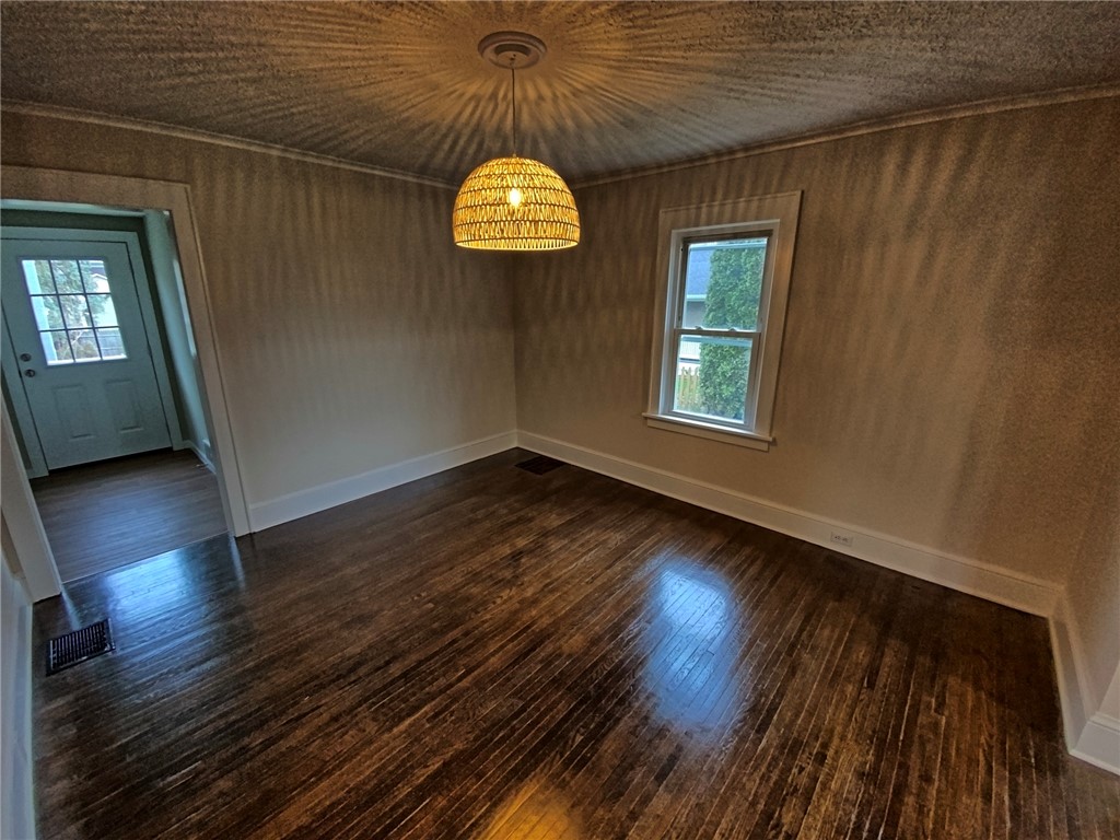 102 Chestnut Street Arcadia, NY 14513 - Photo 7 of 40