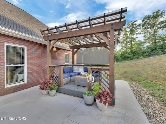 $650,000 | 5728 Hickory Valley Road, Heiskell, TN 37754
