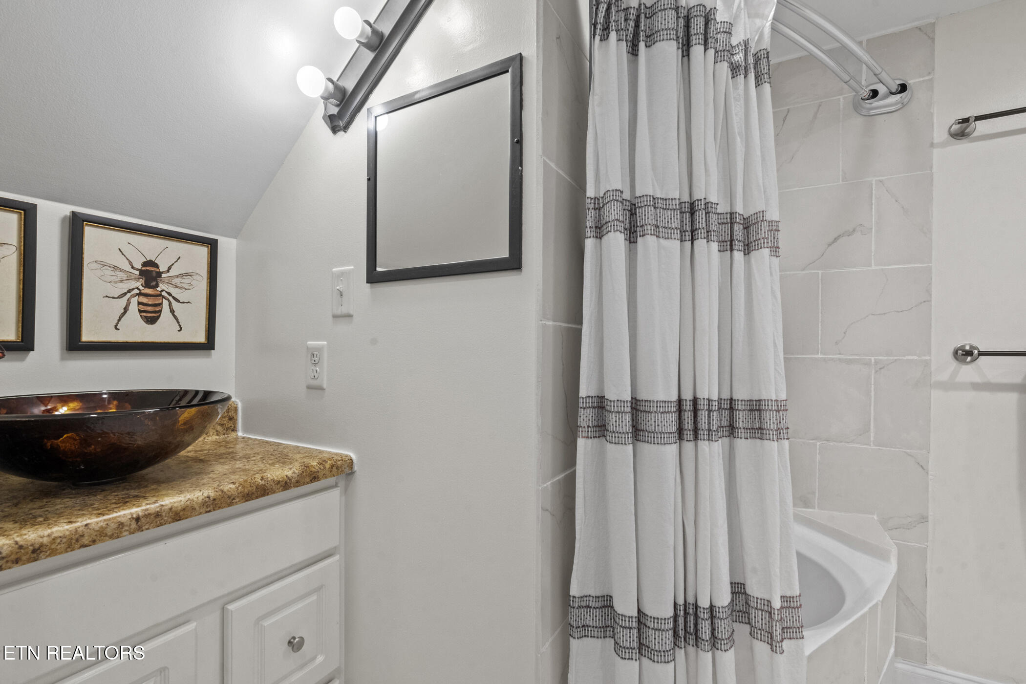 5728 Hickory Valley Road Heiskell, TN 37754 - Photo 38 of 60 GS Bathroom