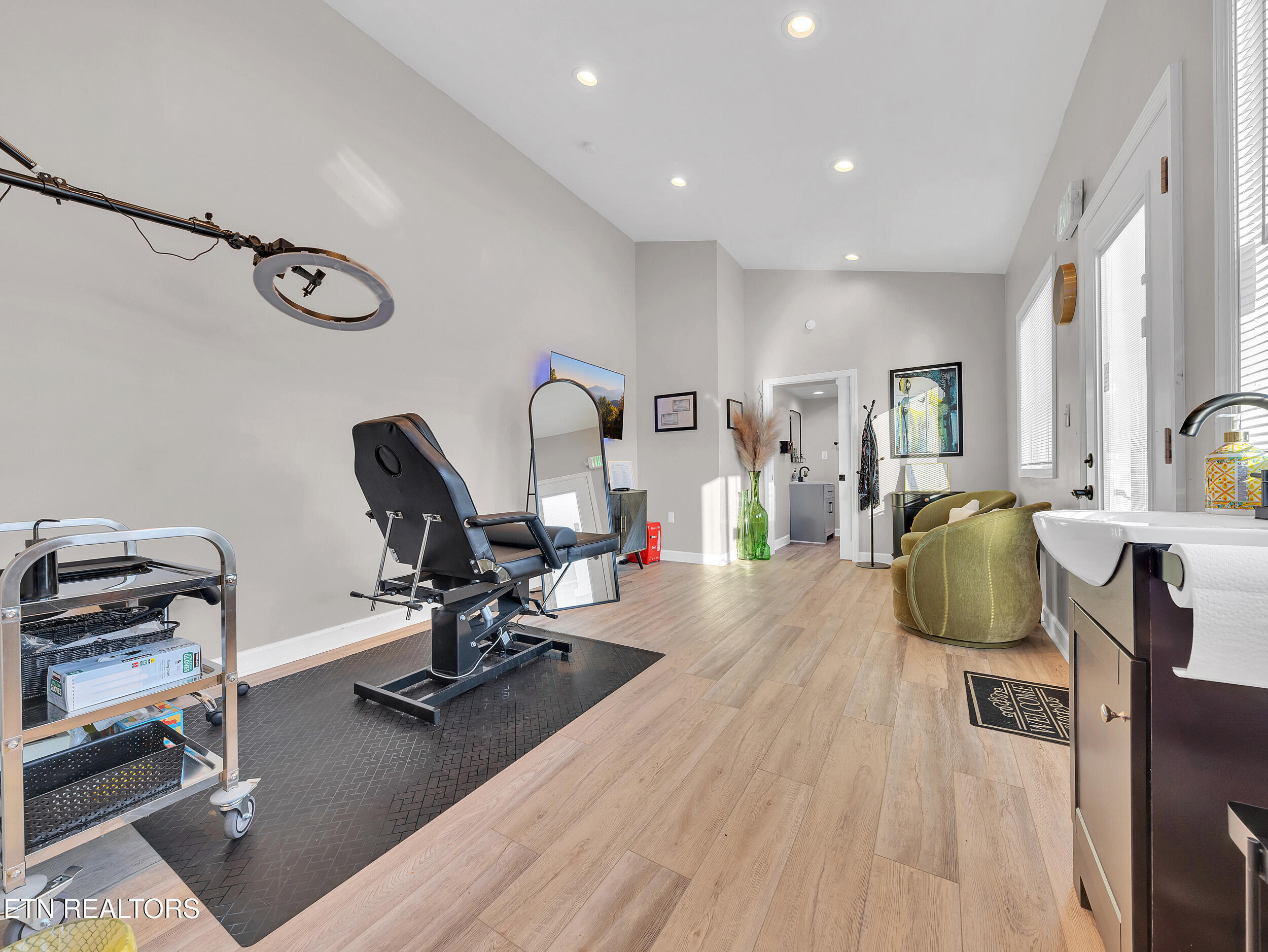 5728 Hickory Valley Road Heiskell, TN 37754 - Photo 43 of 60 Studio for work-from-home privacy or