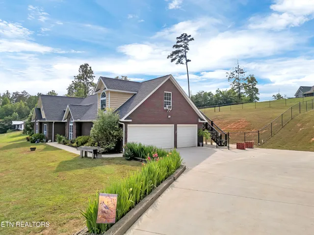 $650,000 | 5728 Hickory Valley Road, Heiskell, TN 37754