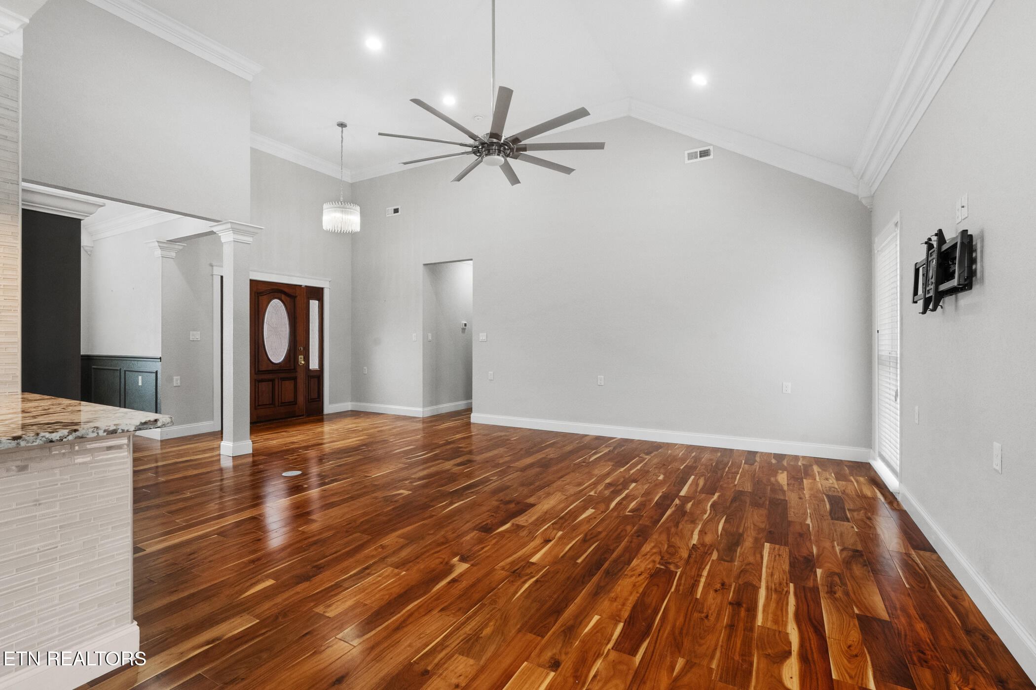 5728 Hickory Valley Road Heiskell, TN 37754 - Photo 9 of 60 Great Room