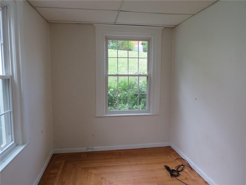 802 Howard Street Monongahela, PA 15063 - Photo 12 of 43 an empty room with a window