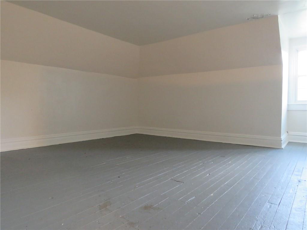 802 Howard Street Monongahela, PA 15063 - Photo 35 of 43 a view of a room