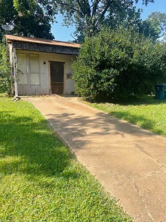 $50,000 | 1605 West Johnson Street, Denison, TX 75020