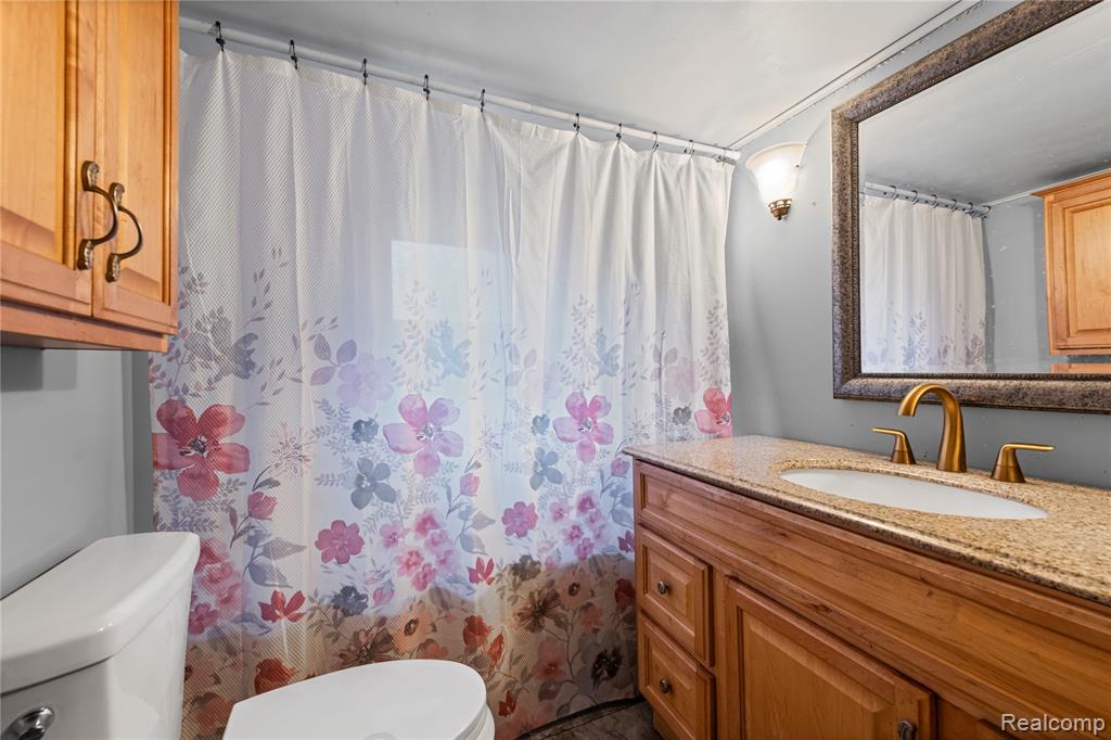 26240 Gibraltar Road Flat Rock, MI 48134 - Photo 15 of 29 Gallery Image 15
