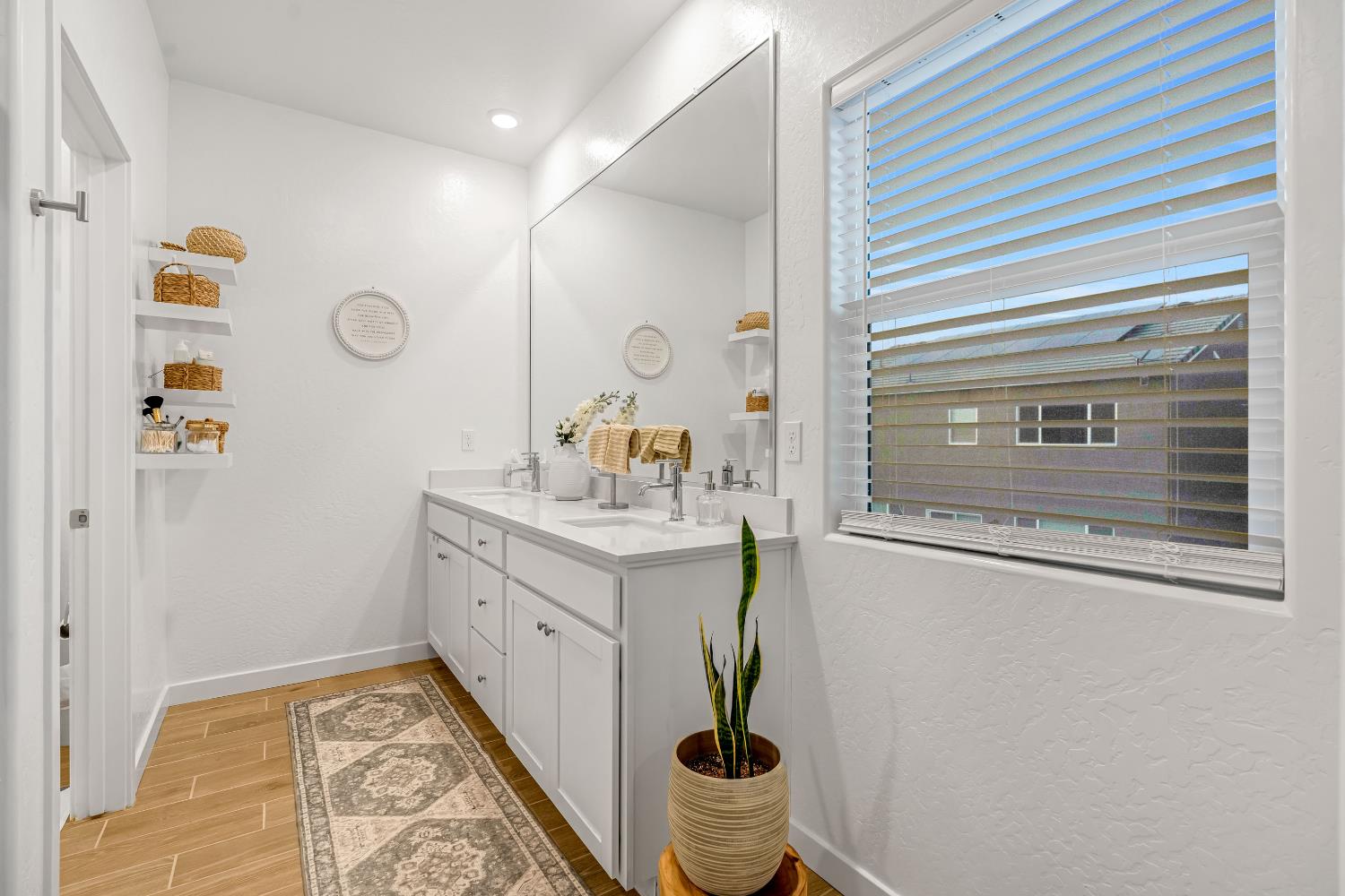 1039 Compass Drive West Madera, CA 93636 - Photo 37 of 45