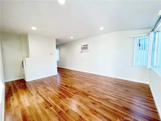 $2,200 | 2512 Cañada Boulevard, Unit 6, Glendale, CA 91208