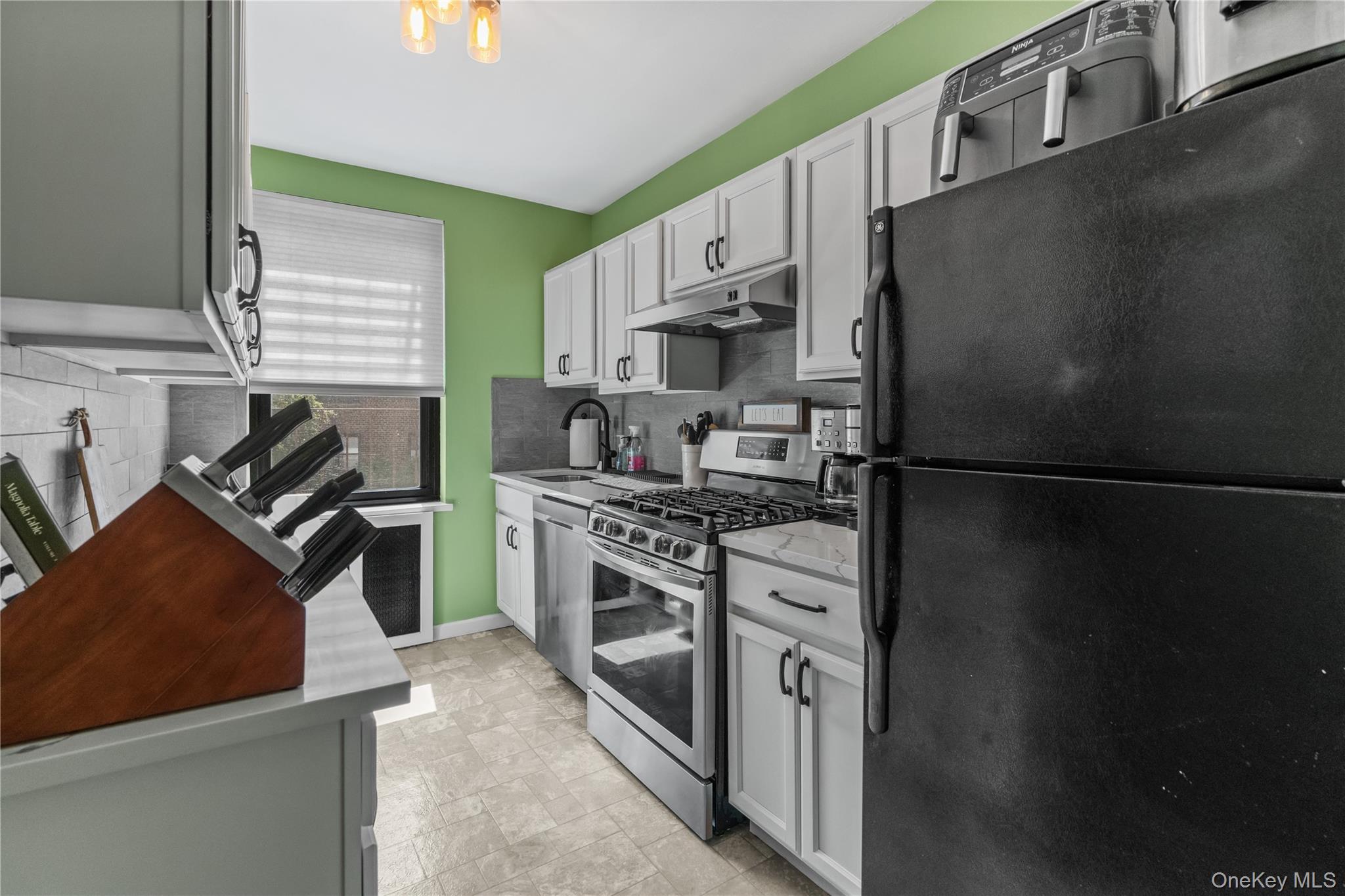83 Rockledge Road, Unit 1A Hartsdale, NY 10530 - Photo 3 of 25