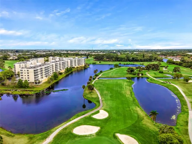 $574,990 | 1200 Country Club Drive, Unit 5404, Largo, FL 33771