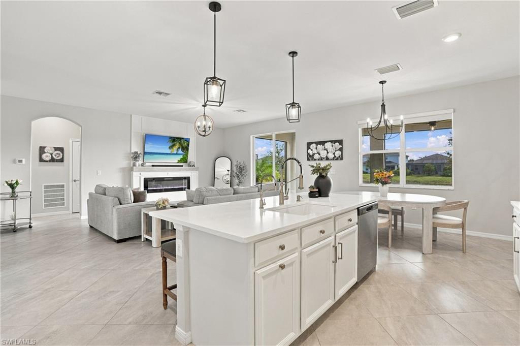 2114 Hamlin Street Naples, FL 34120 - Photo 8 of 48 Gallery Image 8