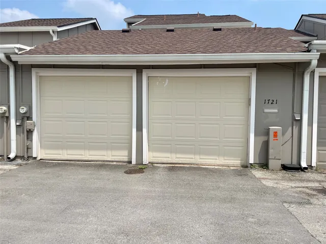 $2,000 | 1721 Timber Ridge Drive, Austin, TX 78741