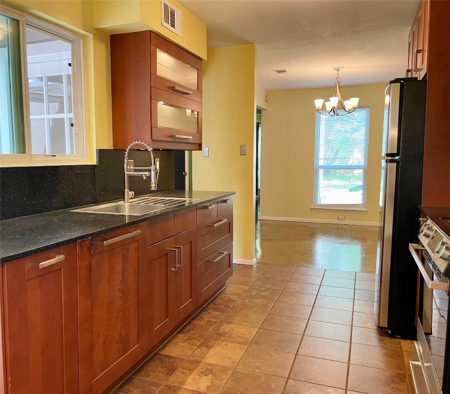 1721 Timber Ridge Drive Austin, TX 78741 - Photo 7 of 30