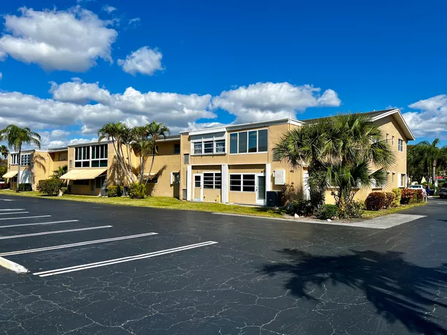 $1,600 | 2222 Northeast 1st Way, Unit 103, Boynton Beach, FL 33435