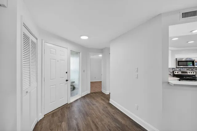 $469,000 | 102 Sea Oats Drive, Unit B, Juno Beach, FL 33408