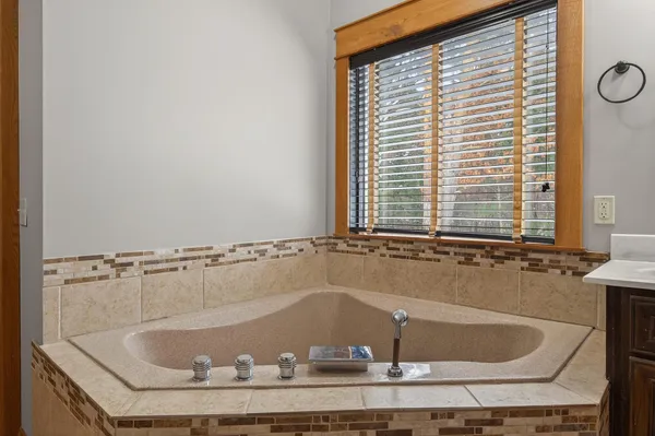 $750,000 | 26563 Woodlands Parkway, Zimmerman, MN 55398