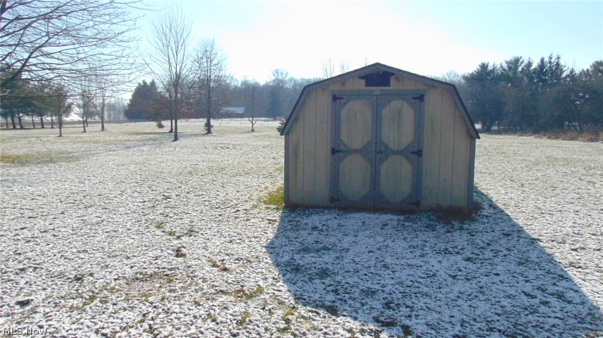 93 East Britton Road Burbank, OH 44214 - Photo 18 of 24
