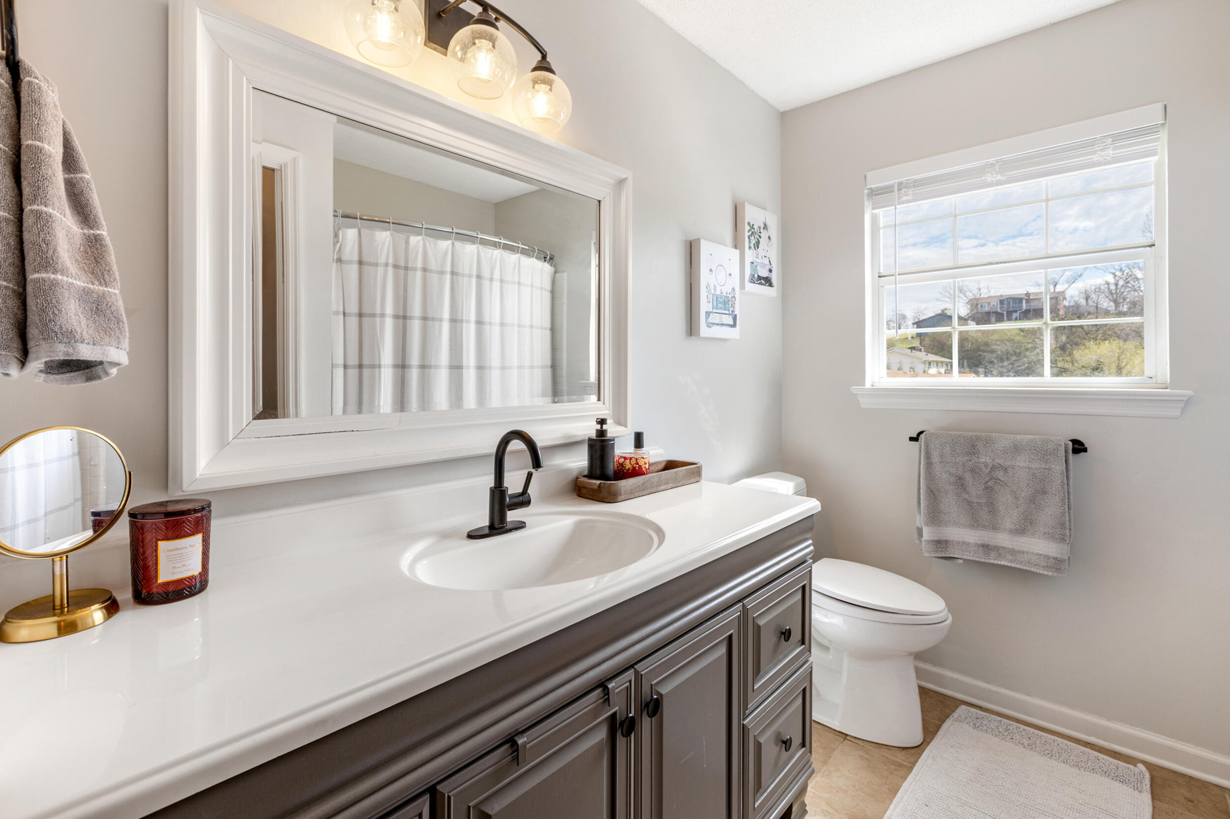 2712 St Lawrence Road Chattanooga, TN 37421 - Photo 22 of 50 Full Bathroom 1