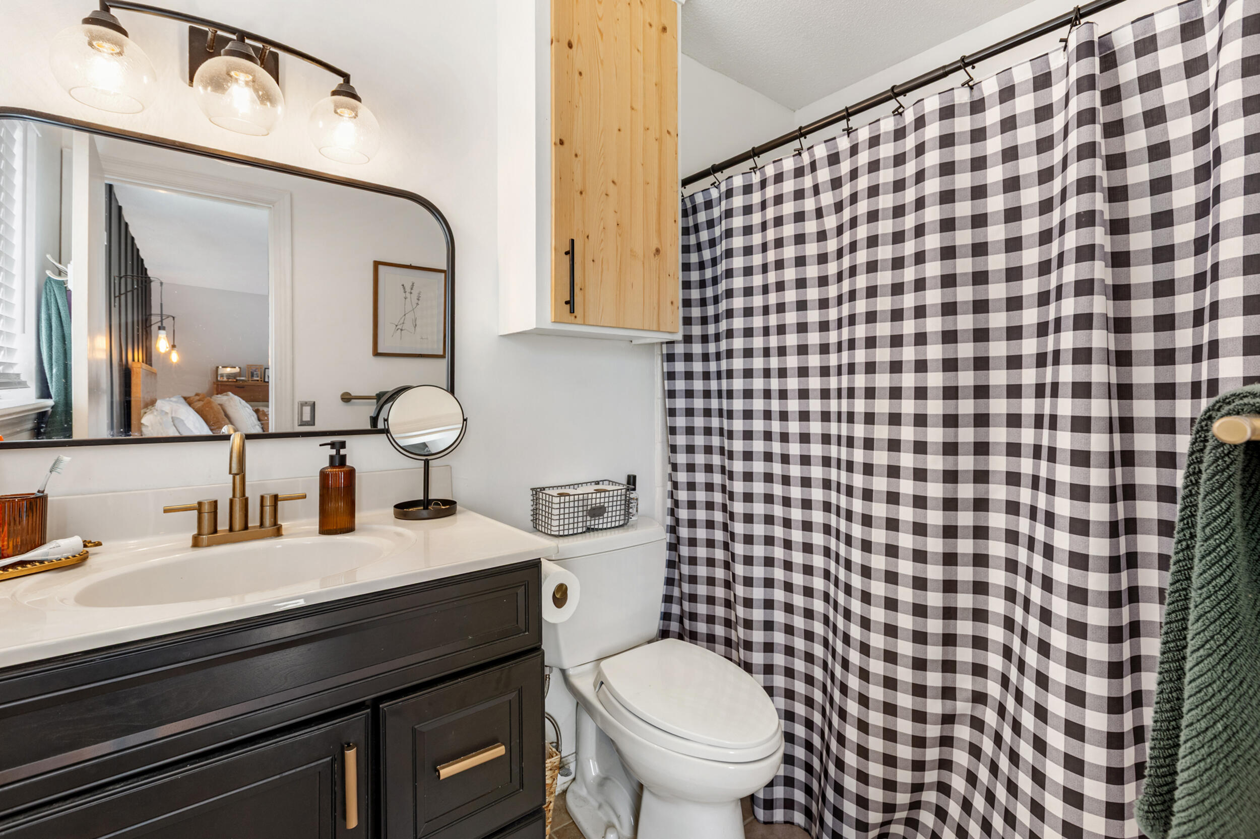 2712 St Lawrence Road Chattanooga, TN 37421 - Photo 26 of 50 Primary Bathroom