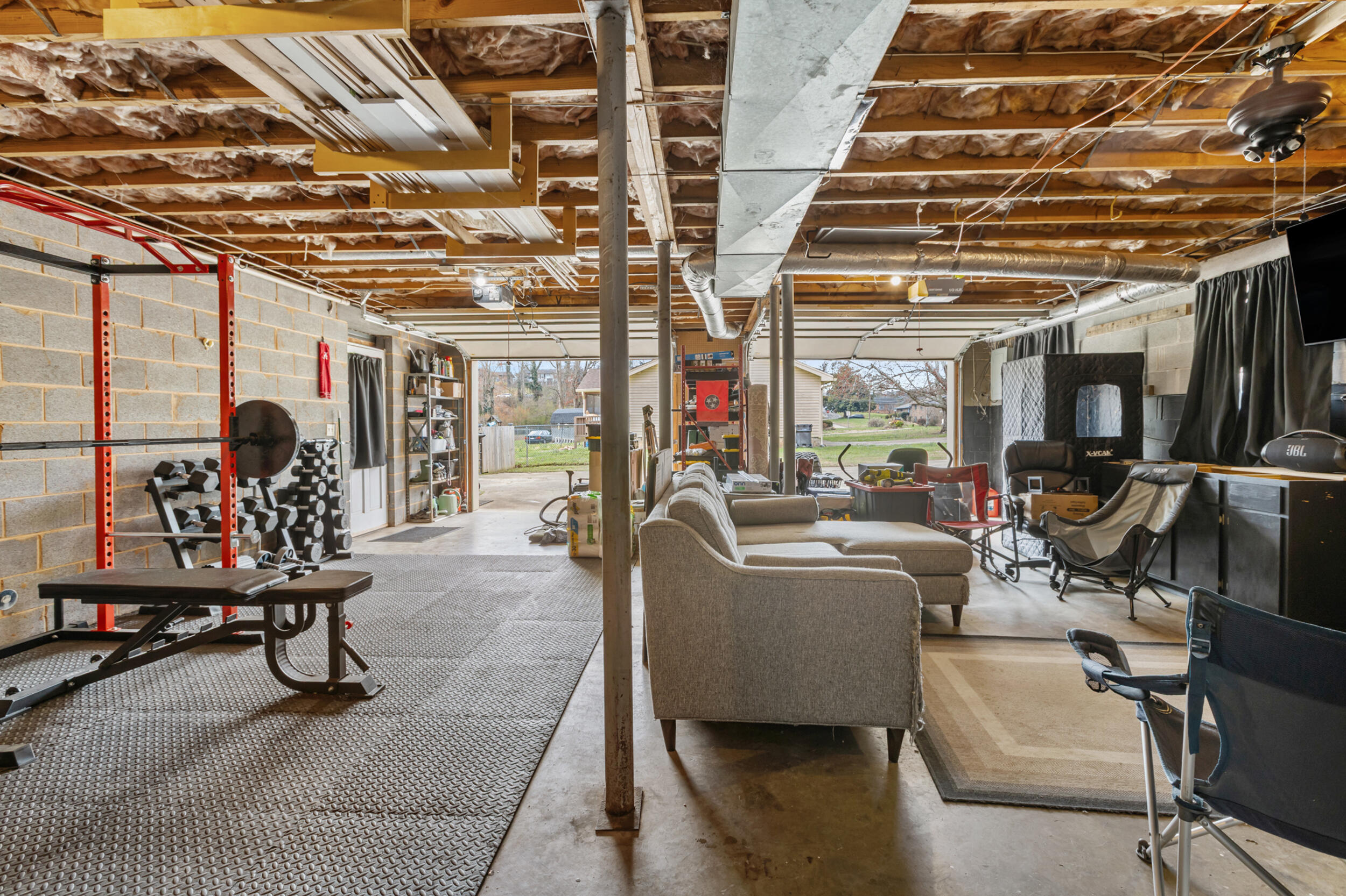 2712 St Lawrence Road Chattanooga, TN 37421 - Photo 39 of 50 Garage