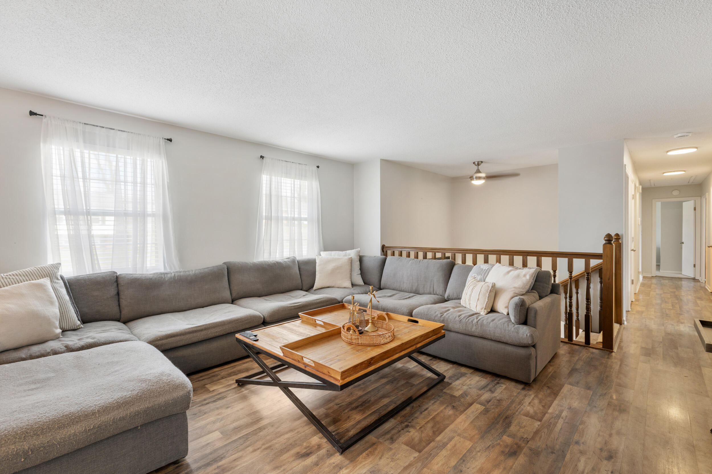 2712 St Lawrence Road Chattanooga, TN 37421 - Photo 6 of 50 Living Room