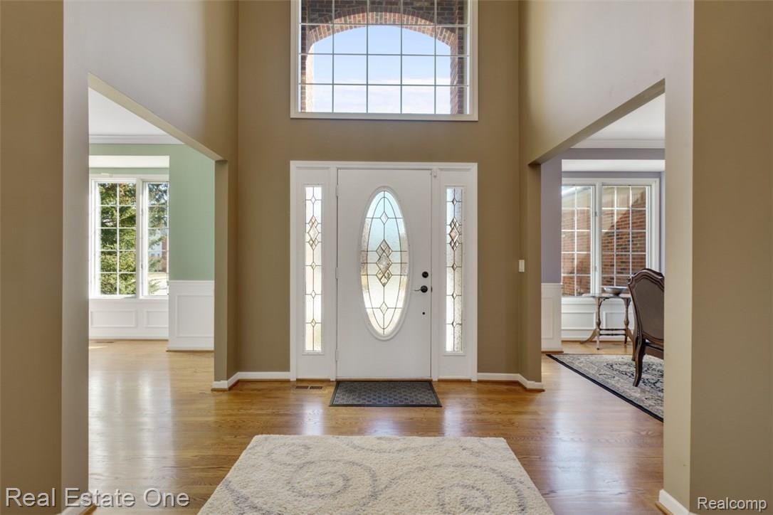 3888 Fawn Drive Rochester, MI 48306 - Photo 6 of 50 dsc09379-dsc09383.jpg