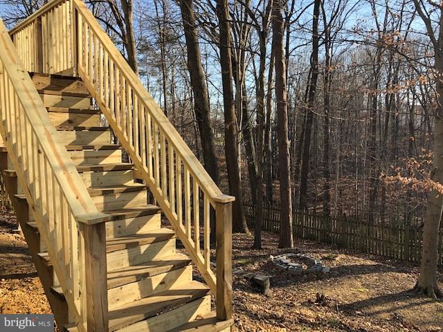 7911 Richfield Road Springfield, VA 22153 - Photo 16 of 40 Re-Built Deck Staircase