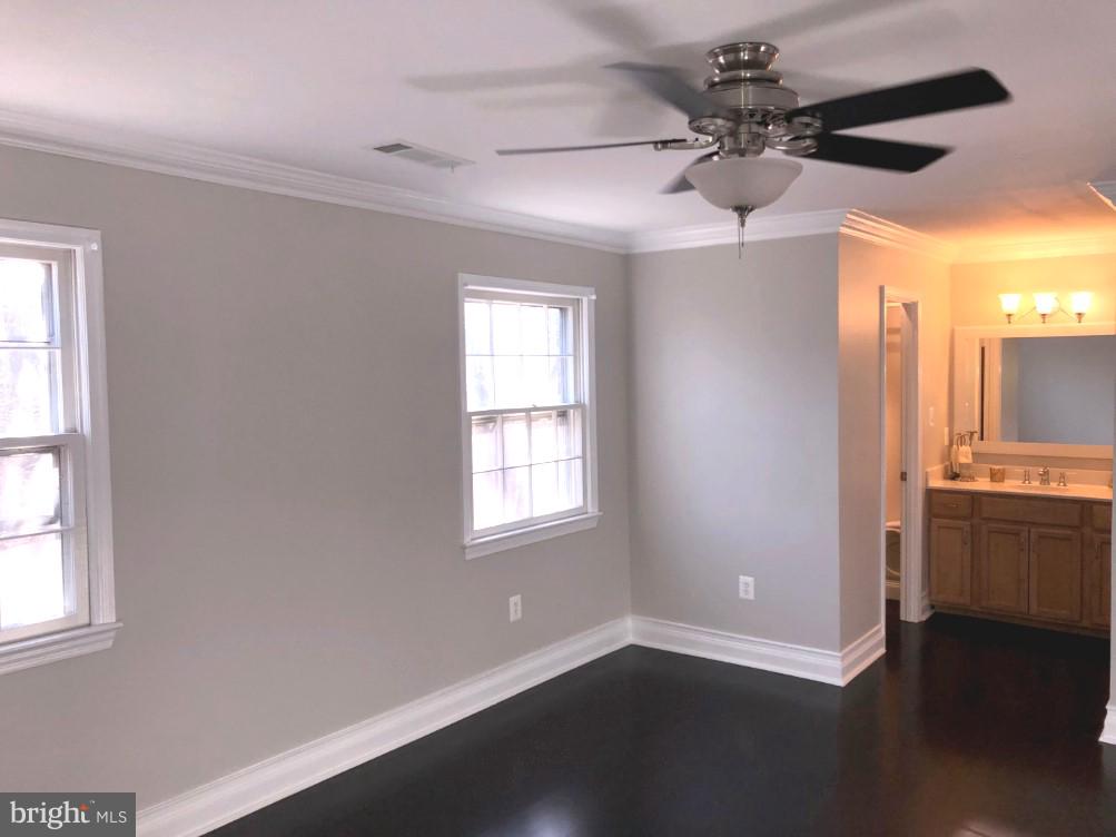 7911 Richfield Road Springfield, VA 22153 - Photo 23 of 40 Master Bedroom with Dressing Area
