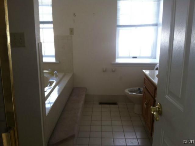 2695 Wassergass Road Hellertown, PA 18055 - Photo 22 of 27 Gallery Image 22