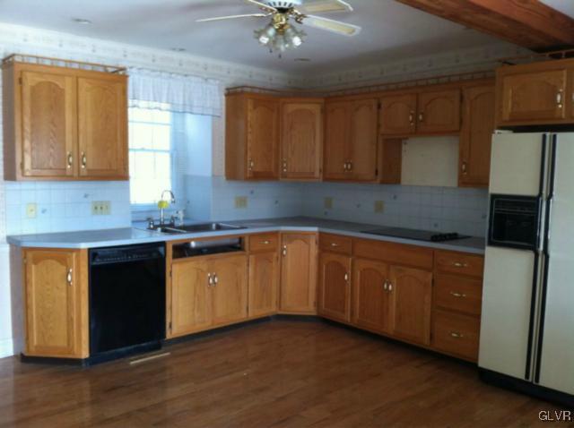 2695 Wassergass Road Hellertown, PA 18055 - Photo 9 of 27 Gallery Image 9