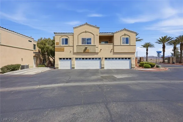 $230,000 | 3936 Smokey Fog Avenue, Unit 201, North Las Vegas, NV 89081